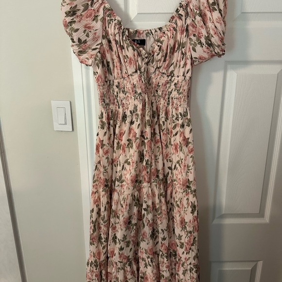 Pink floral dress - Picture 2 of 5